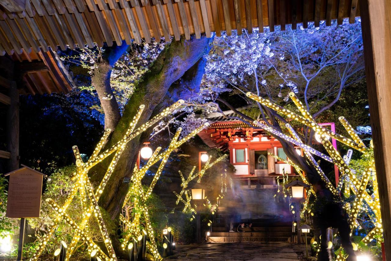 Grand Prince Hotel Takanawa Tóquio Exterior foto Illumination of the shrine