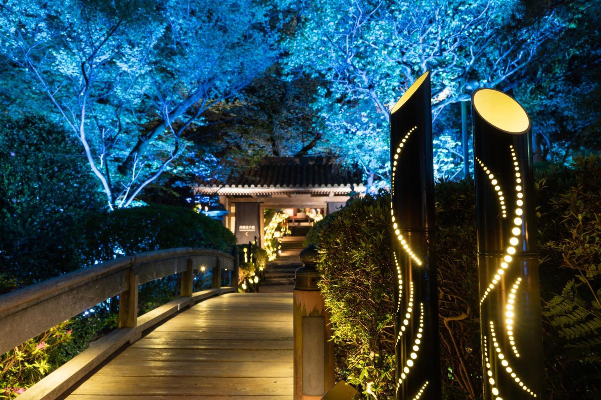 Grand Prince Hotel Takanawa Tóquio Exterior foto Illuminated bamboo poles
